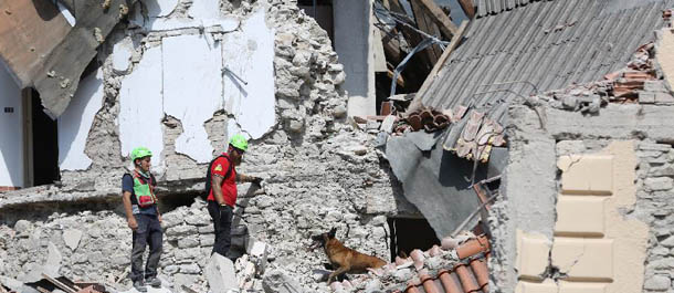 تقرير إخباري: حصيلة زلزال إيطاليا ترتفع الى 159 قتيلا وفرق الإنقاذ تواصل البحث عن 
أحياء
