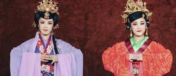 أوبرا يويه الصينية عرضت في مسرح إلفسينا في اليونان