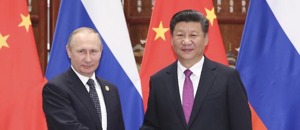 الرئيس الصيني يجتمع مع نظيره الروسي