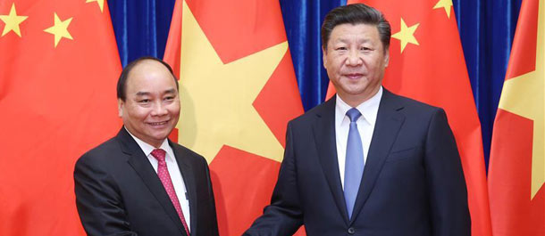 شي يحث الصين وفيتنام على حل قضية بحر الصين الجنوبي من خلال التشاور