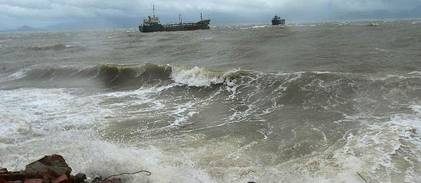 الصين في حالة تأهب قصوى لأمواج المحيط مع اقتراب إعصار ميرانتي
