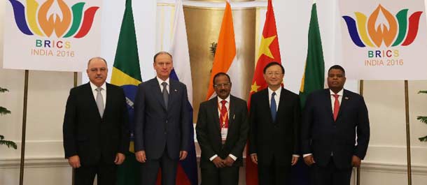 الصين والهند تتعهدان بدفع التعاون بين دول البريكس