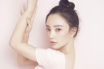 ألبوم صور الممثلة الصينية لي شياو لو