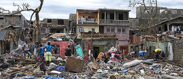 مقتل قرابة 300 شخص فى إعصار ماثيو في هايتي