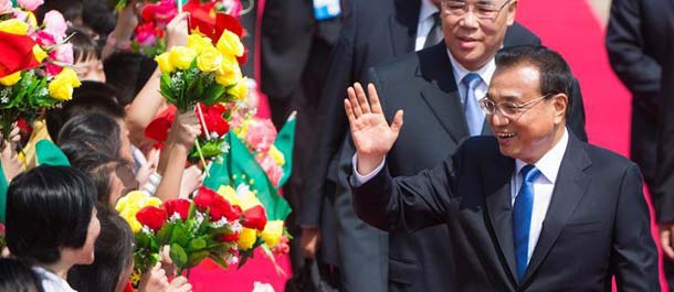رئيس مجلس الدولة الصيني يصل ماكاو في جولة تفقدية