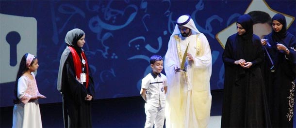 محمد بن راشد يكرم أبطال تحدي القراءة العربي في أوبرا دبي