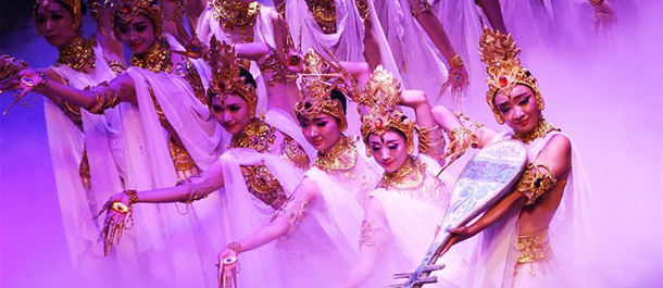 عرض مسرحية راقصة قومية في تايوان