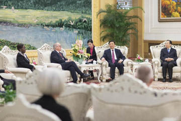 نائب الرئيس الصينى : الصين ملتزمة بالسلام العالمى والأمن المشترك
