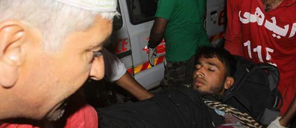 مقتل 40 شخصا واصابة 100 جراء تفجير انتحاري جنوب غرب باكستان