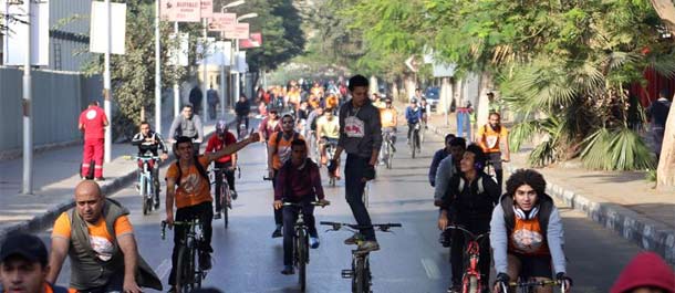 "يوم الدراجات البرتقالي" برعاية السفارة الهولندية بالقاهرة