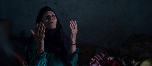 أزمة السكن في القاهرة تجبر الملايين على العيش داخل المقابر
