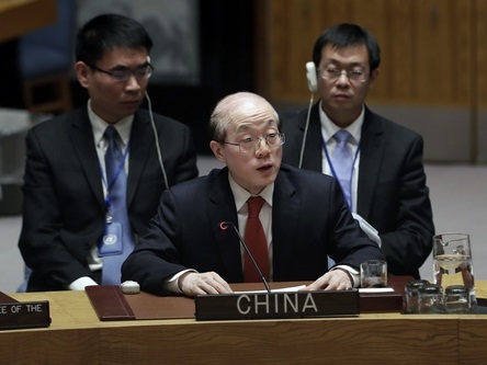 الصين تدعو إلى عدم تسييس القضية الإنسانية في سوريا