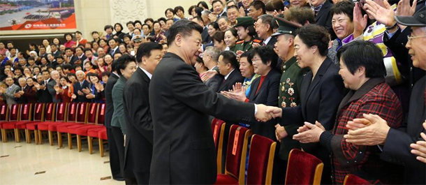 الرئيس الصينى يؤكد على ضرورة تعزيز فضائل الأسرة وأدب الأخلاق