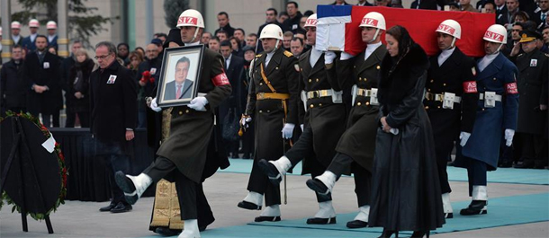 تركيا تودع جثمان السفير الروسي بمراسم رسمية وجيزة