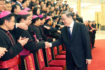 مسئول بارز يدعو إلى استقلال الكنيسة الكاثوليكية الصينية