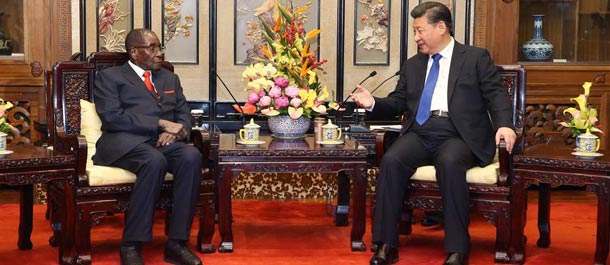 شي: الصين على استعداد لتوسيع التعاون مع زيمبابوي