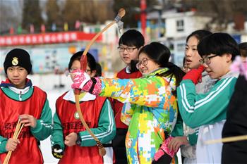 مهرجان رياضي ممتع على الثلوج والجليد في بكين