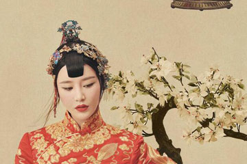 النجمة الصينية تشيو لو فان ترتدى الأزياء التقليدية الصينية