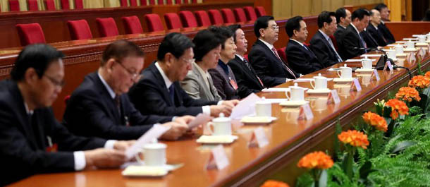 (الدورتان السنويتان) افتتاح الدورة السنوية لأعلى هيئة تشريعية صينية الأحد