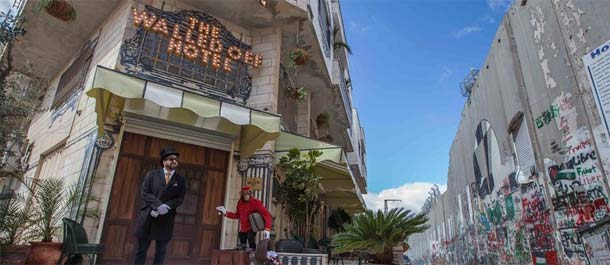 افتتاح "الفندق المعزول بالأسوار" بالضفة الغربية