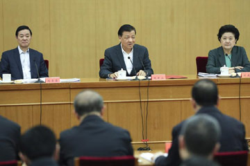 زعيم كبير بالحزب الشيوعى الصينى يدعو إلى عمل دعائى أفضل للمؤتمر الوطنى للحزب