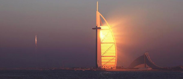 الحزام والطريق: المناظر الجميلة في الإمارات