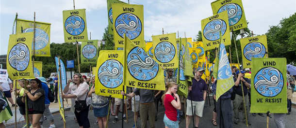 حشود في شوارع  الولايات المتحدة احتجاجا على سياسات ترامب المناخية