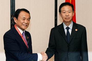 وزيرا مالية الصين واليابان يتفقان على تعميق التعاون خلال الحوار المالي السادس