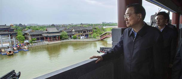 رئيس مجلس الدولة الصيني يشدد على دور الإصلاح والابتكار في دعم التنمية