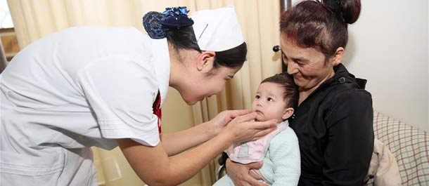 الحزام والطريق: الممرضات الصينيات يقدمن الخدمات الطبية للأجانب