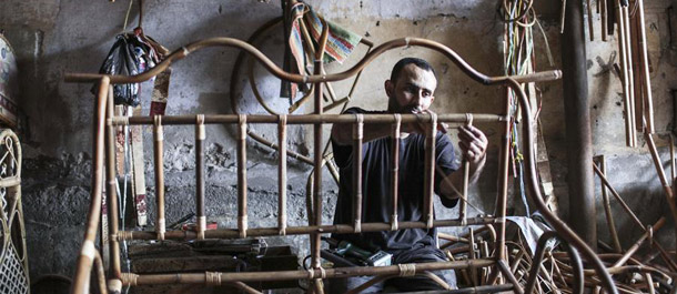صناعة الخيرزان بغزة.. حرفة مهددة بالانقراض
