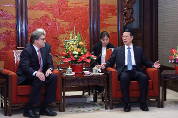 الصين والولايات المتحدة يحثان على تعزيز التعاون في الطاقة