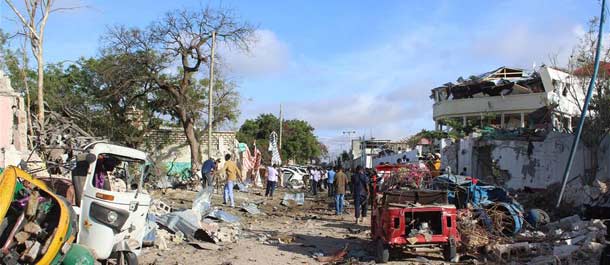 تقرير: مقتل 18 شخصا في هجوم على مطعم بالعاصمة الصومالية