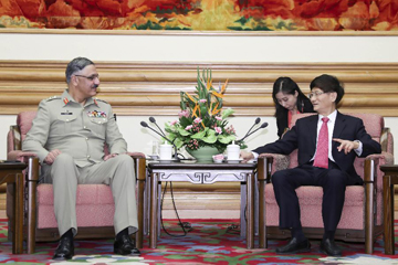 الصين وباكستان تتعهدان بمكافحة الإرهاب على نحو مشترك