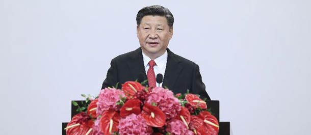 الرئيس الصيني يحث هونج كونج على استغلال ميزتها المؤسسية