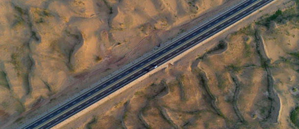 ( أهم الموضوعات/الصين) مقالة خاصة:  الصين تشغل  أطول طريق سريع عبر الصحراء في العالم