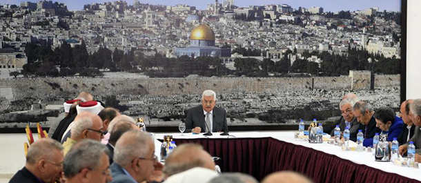 عباس يعلن تجميد الاتصالات مع إسرائيل على كافة المستويات لحين التزامها بالغاء إجراءاتها في القدس