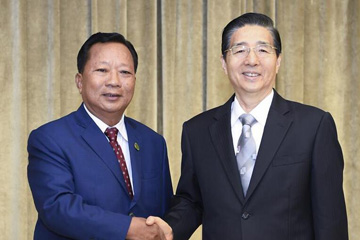 الصين ولاوس تتعهدان بتعزيز التعاون على نهر ميكونغ
