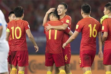 الصين تفوز على أوزبكستان في تصفيات آسيا لكأس العالم