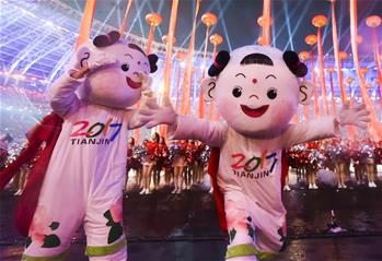 الابتسامات في الألعاب الوطنية الصينية في مدينة تيانجين