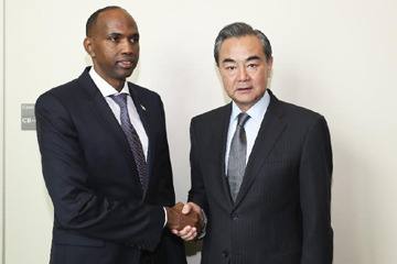 الصين تتعهد بدعم تنمية الصومال