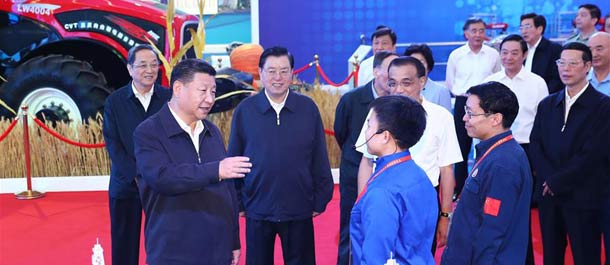 الرئيس شي يدعو إلى الاستمرار في السعي وراء الحلم الصيني للنهضة الوطنية