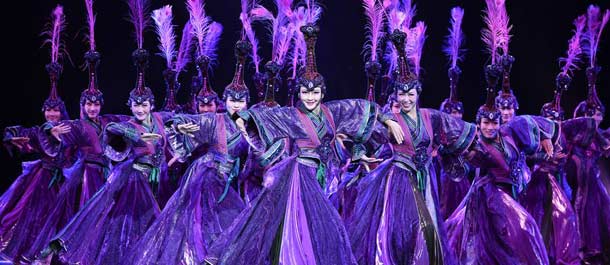 افتتاح الدورة الثانية للعرض الفني الصيني الدولي للرقص المنغولي