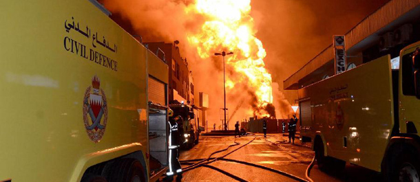 البحرين تعلن إخماد حريق في أنبوب نفط وتصفه بأنه "عمل إرهابي"