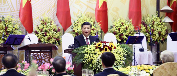 شي يحث على تعزيز العلاقات الصينية - الفيتنامية