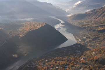 منظر خلاب لوادي داجينتشوان بمقاطعة شيتشوان
