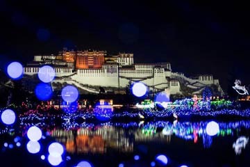 مهرجان الإضاءات بمدينة لاسا بالتبت