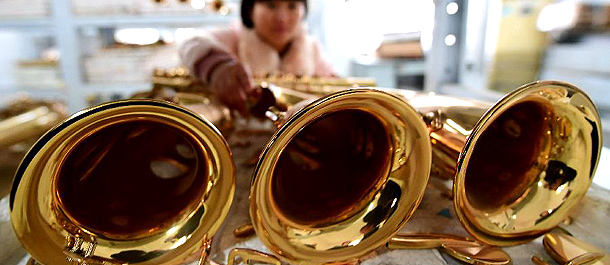 إنتاج وتصدير آلات موسيقية غربية في شمالي الصين