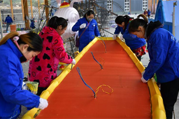 حرفيون يستعدون لمهرجان الفوانيس بمحافظة شيوانآن