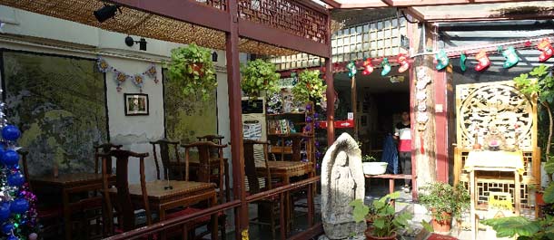 مقالة خاصة: تعرف على المطاعم في أزقة بكين التي تلقى ترحيبا كبيرا من قبل الأجانب
